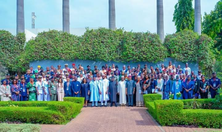PRESIDENT TINUBU RECEIVES NIPSS REPORT ON DIGITAL ECONOMY, REAFFIRMS COMMITMENT TO YOUTH EMPOWERMENT, JOB CREATION