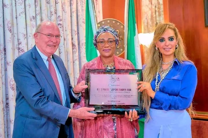 Sen. Remi Host the Management Team of Merck Foundation